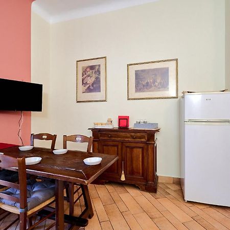 Xenia Apartments - Elegant Flat In The Center Of ミラノ エクステリア 写真