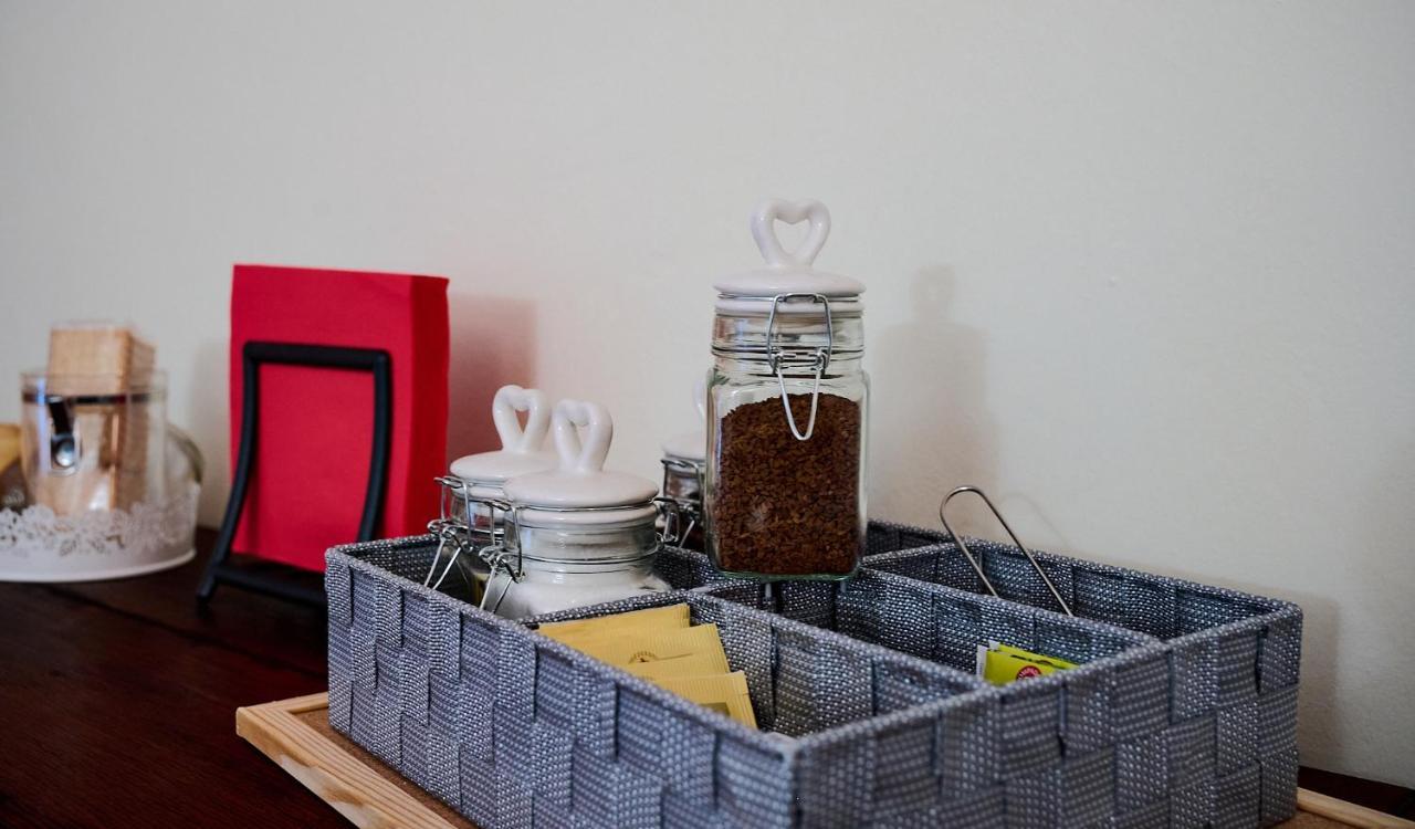 Xenia Apartments - Elegant Flat In The Center Of ミラノ エクステリア 写真